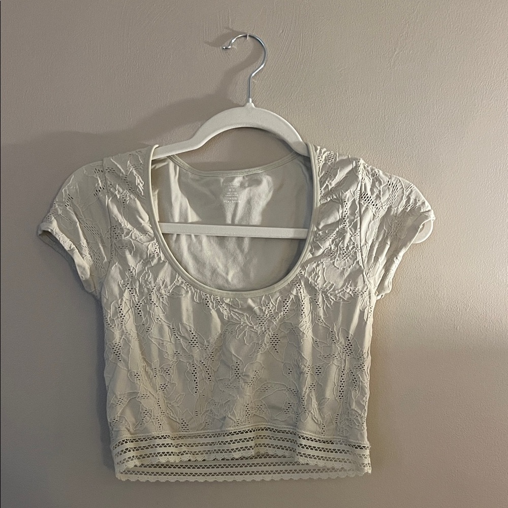 Aerie Super Chill Elegant Cream Lace Women’s Top